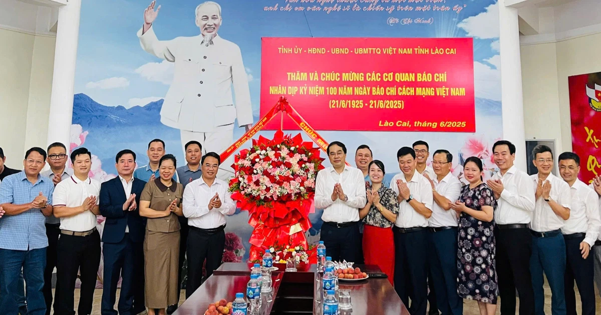 អ្នកនិទានរឿងនៅព្រំដែន