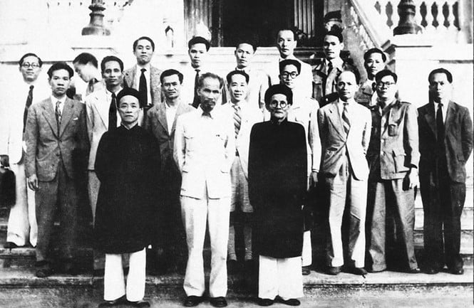 huynh-thuc-khang.jpg