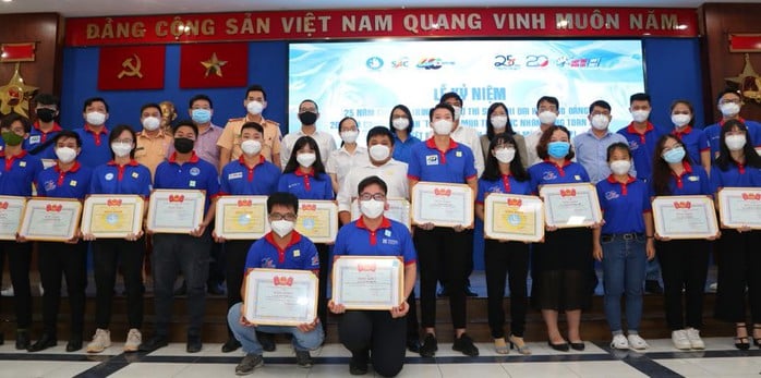 25 năm Tiếp sức mùa thi: Hơn 5 triệu lượt thí sinh được hỗ trợ - Ảnh 1.
