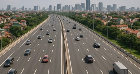 Hanoi People's Committee proposes a series of special mechanisms to build roads connecting Gia Binh airport.