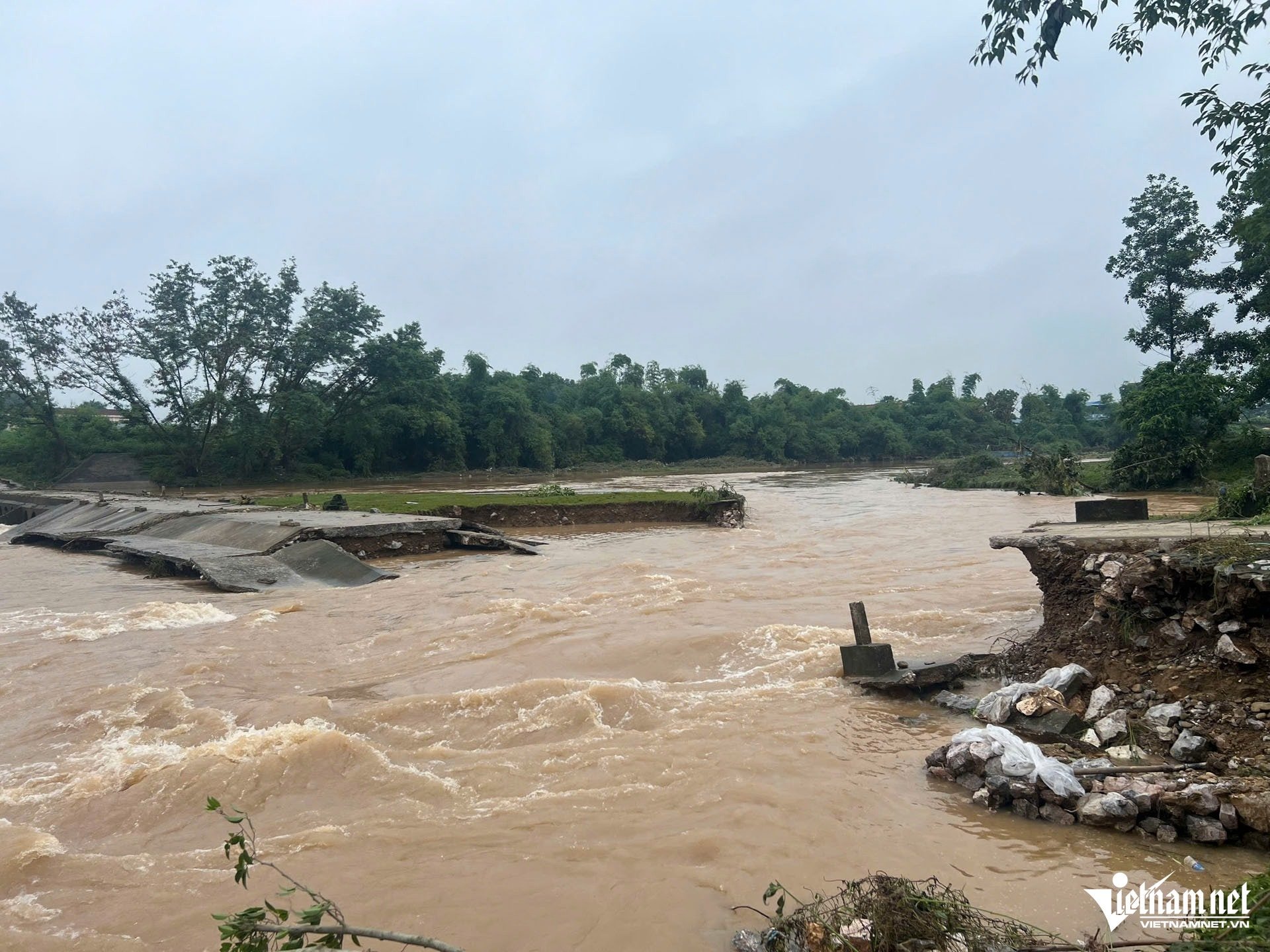 W-sạt lở bắc kạn_17.JPG.jpg
