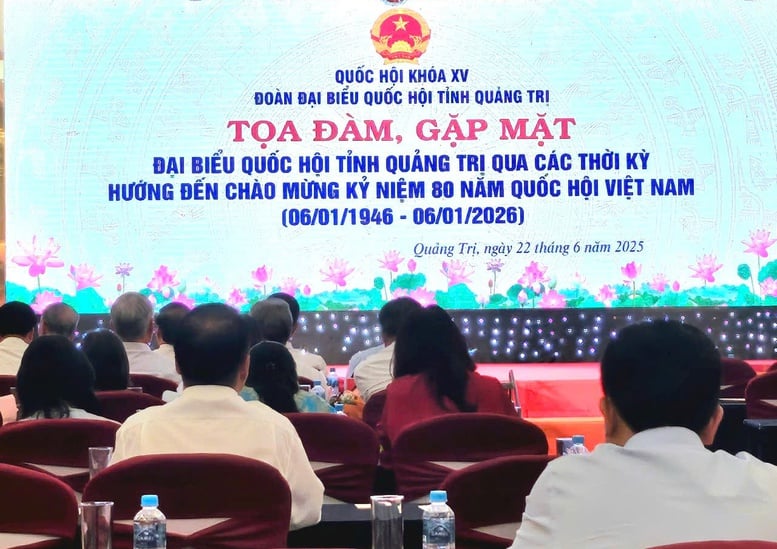 Phó Thủ tướng Nguyễn Chí Dũng gặp mặt ĐBQH tỉnh Quảng Trị qua các thời kỳ- Ảnh 2.
