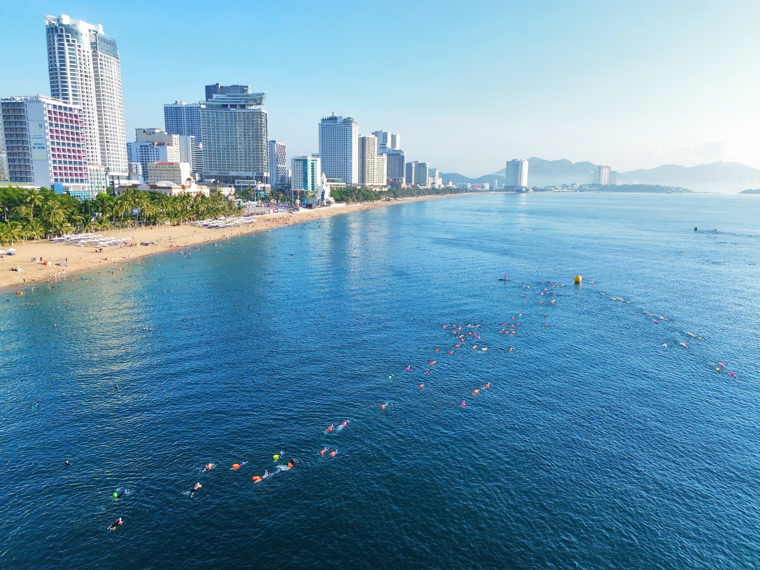 Các kình ngư chinh phục vịnh biển đẹp nhất thế giới tại SeaStar Nha Trang Bay 2025- Ảnh 14.