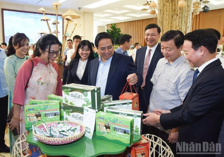ความพยายามที่จะดำเนินการตามแผนงานเป้าหมายแห่งชาติอย่างมีประสิทธิผลในการลดความยากจนอย่างยั่งยืนและการก่อสร้างชนบทใหม่