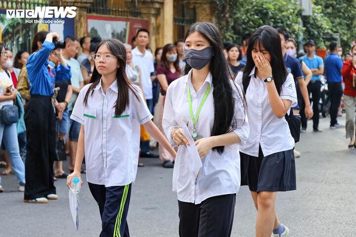Các địa phương lần lượt công bố điểm thi và điểm chuẩn vào lớp 10 năm học 2025-2026. (Ảnh minh hoạ)