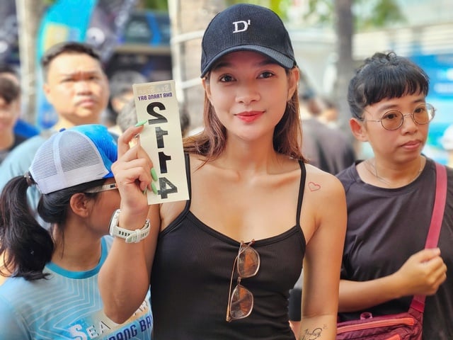 Gần 800 vận động viên tranh tài tại giải bơi biển SeaStar Nha Trang Bay 2025 - Ảnh 3.