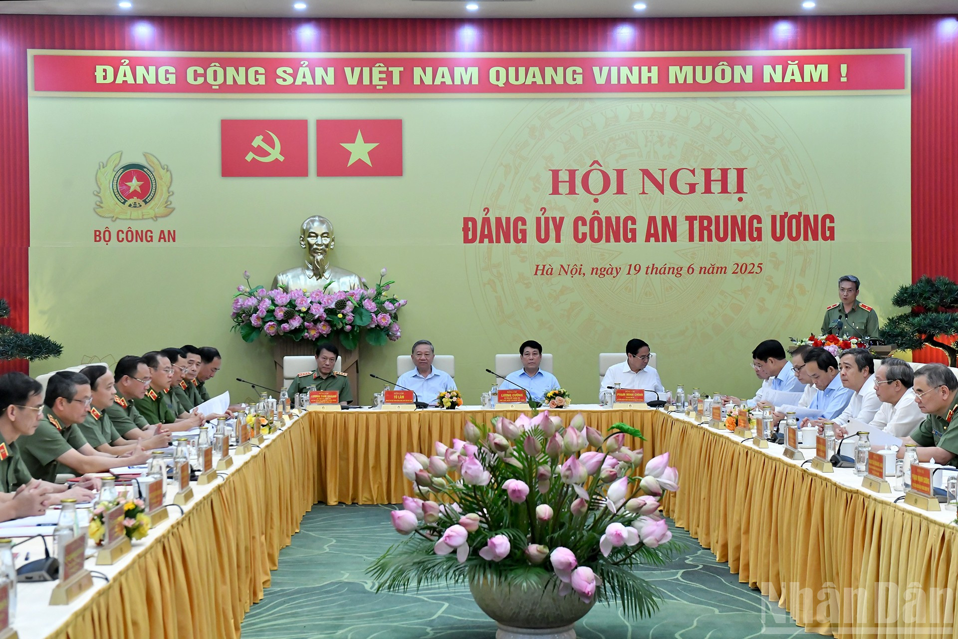 ndo_br_a5-dsc-4163-4495.jpg