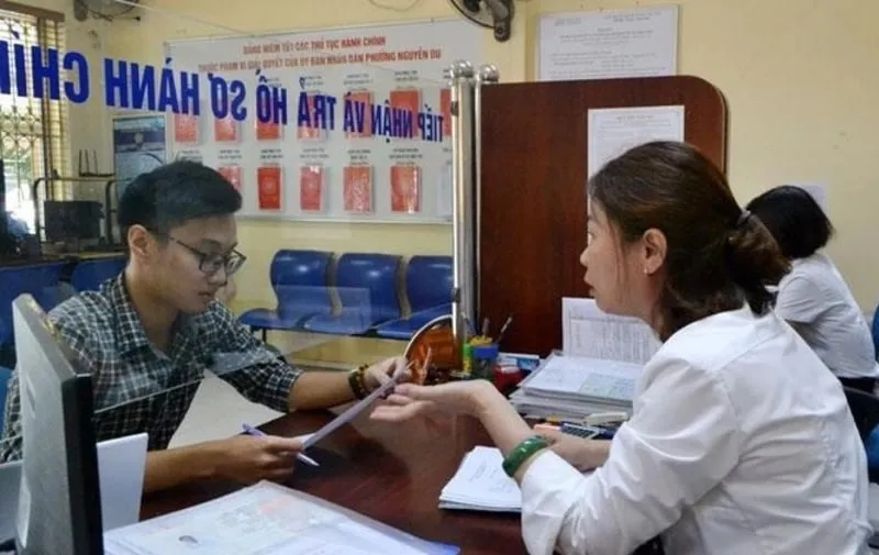 Xem xét sử dụng người hoạt động không chuyên trách ở cấp xã đến trước 31-5-2026
