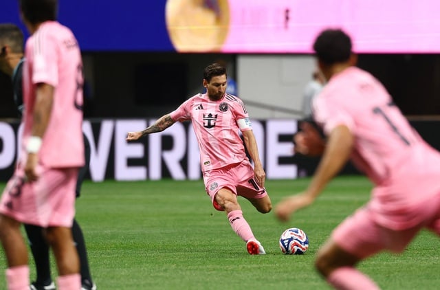 Cử chỉ đặc biệt của Messi gây sốt Club World Cup, Chủ tịch FIFA lên tiếng- Ảnh 2.