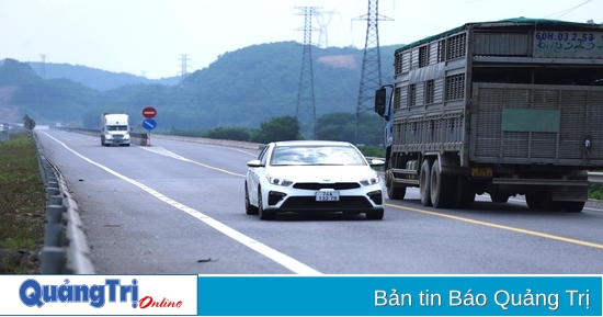 Đề xuất bổ sung 2 nút giao liên thông kết nối cao tốc Cam Lộ - La Sơn