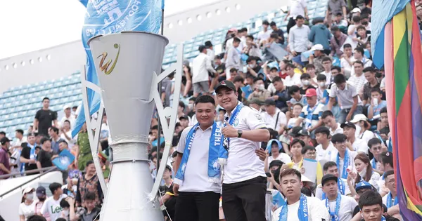เทศกาลเทียนเจื่องในวันที่นามดิงห์คว้าแชมป์วีลีก