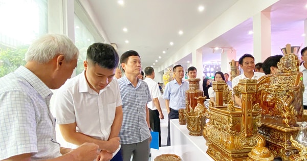 Hanoi supports craft villages to promote products and expand markets: