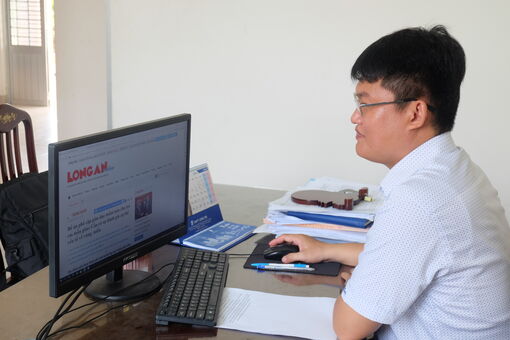 ស្តាប់អ្នកអាន
