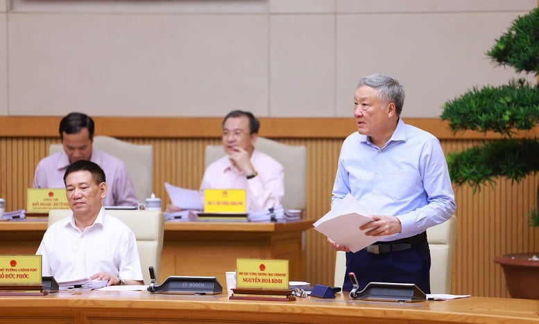 Thủ tướng: Pháp luật phải quán triệt đường lối của Đảng, hợp lòng dân, đi vào cuộc sống- Ảnh 3.