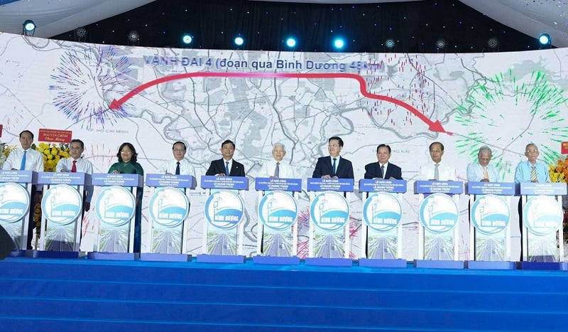 마이 반 찐 부총리와 빈즈엉 성의 지도자들은 이 프로젝트의 기공식을 명령했습니다.