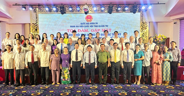 Phó Thủ tướng Nguyễn Chí Dũng gặp mặt ĐBQH tỉnh Quảng Trị qua các thời kỳ