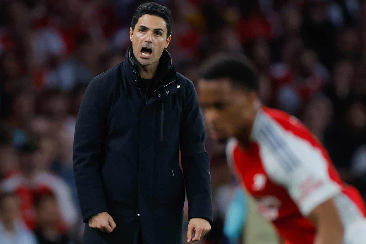 អាណាព្យាបាល។ Mikel Arteta Arsenal PSG.jpg