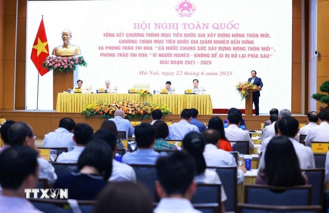ttxvn-thu-tuong-chu-tri-hoi-nghi-toan-quoc-tong-ket-chuong-trinh-muc-tieu-quoc-gia-xay-dung-nong-thon-moi-22-5.jpg