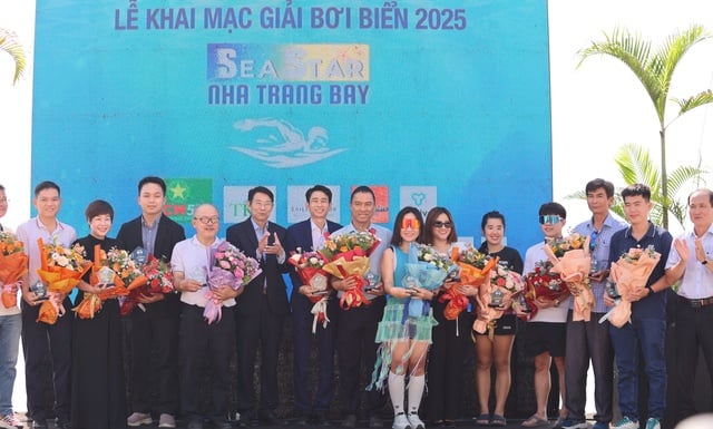 Gần 800 vận động viên tranh tài tại giải bơi biển SeaStar Nha Trang Bay 2025 - Ảnh 6.