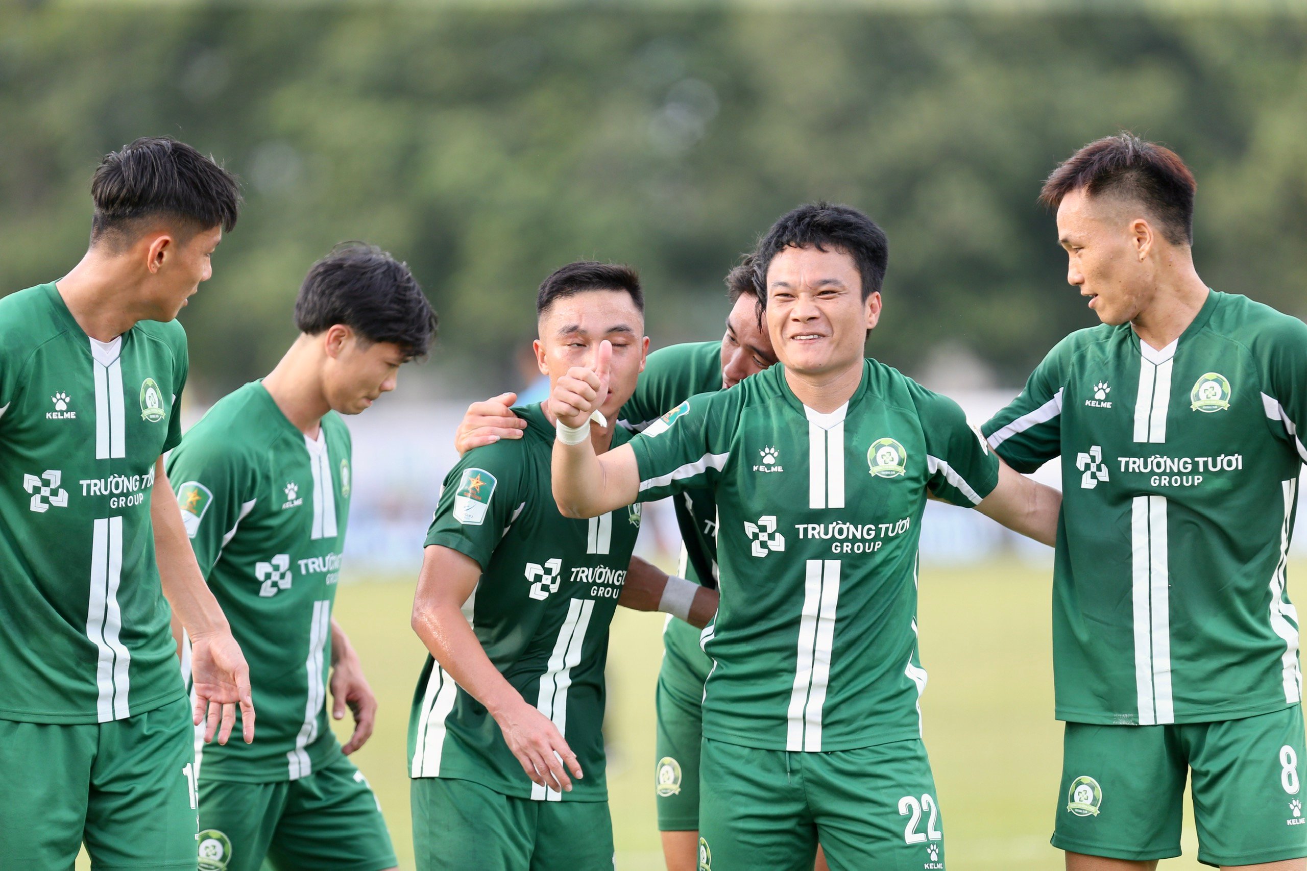 Cong Phuongs Binh Phuoc Club erhielt für das Play-off-Spiel einen riesigen Bonus von 10 Milliarden VND: V-League-Ambitionen! – Foto 4.