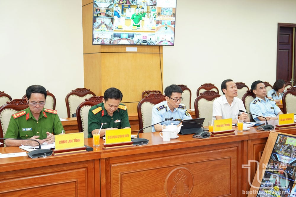 Các đại biểu dự Hội nghị.