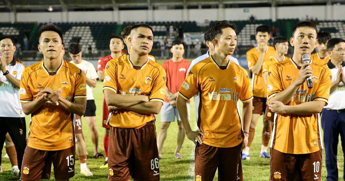 ขอบฟ้าใหม่แห่งใดรอคอยเหล่าดารา HAGL พวกเขาจะสมหวังเหมือนกับ Tuan Anh และ Van Toan หรือไม่?