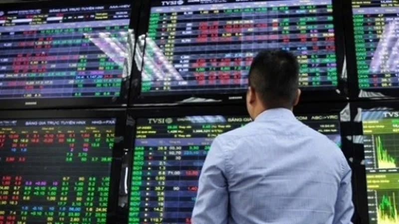 Les actions bancaires ont chuté, l'indice VN a perdu plus de 31 points