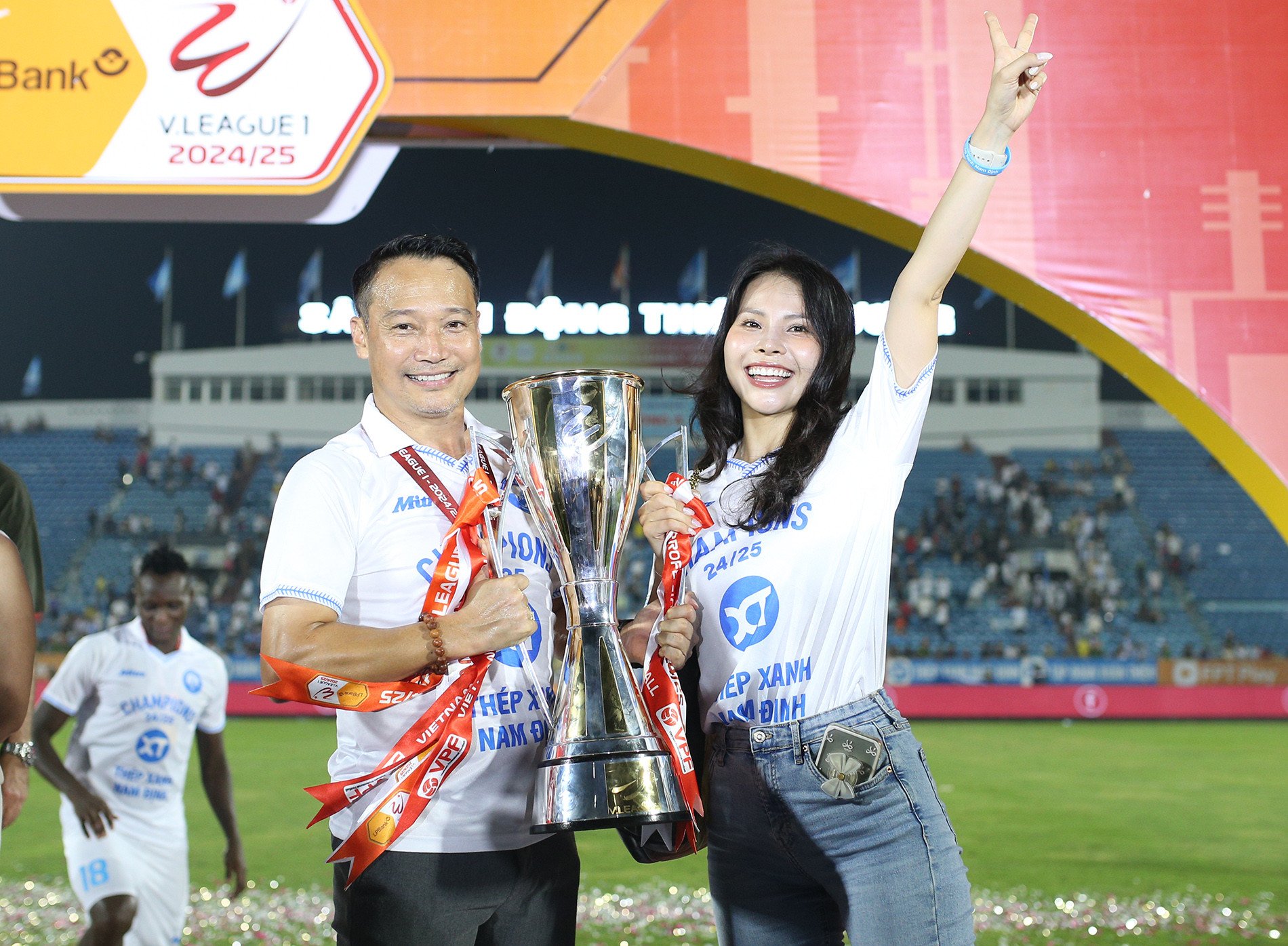vu hong viet 6.JPG