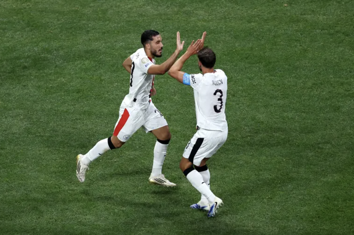 Man City dội mưa bàn thắng trước Al-Ain, soán ngôi đầu bảng từ tay Juventus- Ảnh 6.