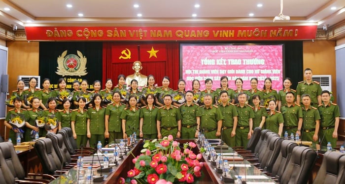 24 hội viên phụ nữ Học viện Cảnh sát Nhân dân đạt giải Giảng viên dạy giỏi năm học 2024 - 2025- Ảnh 2.