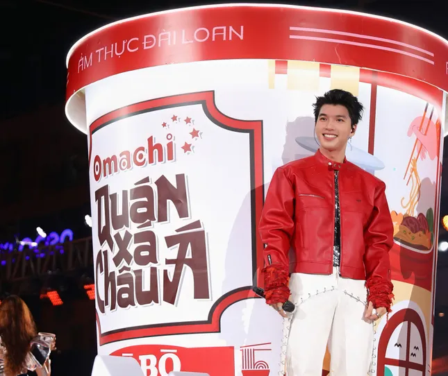 Omachi Debut 2025 - Quán Xá Châu Á: Show trình diễn mới mẻ của 1 nhãn hiệu luôn đổi mới
