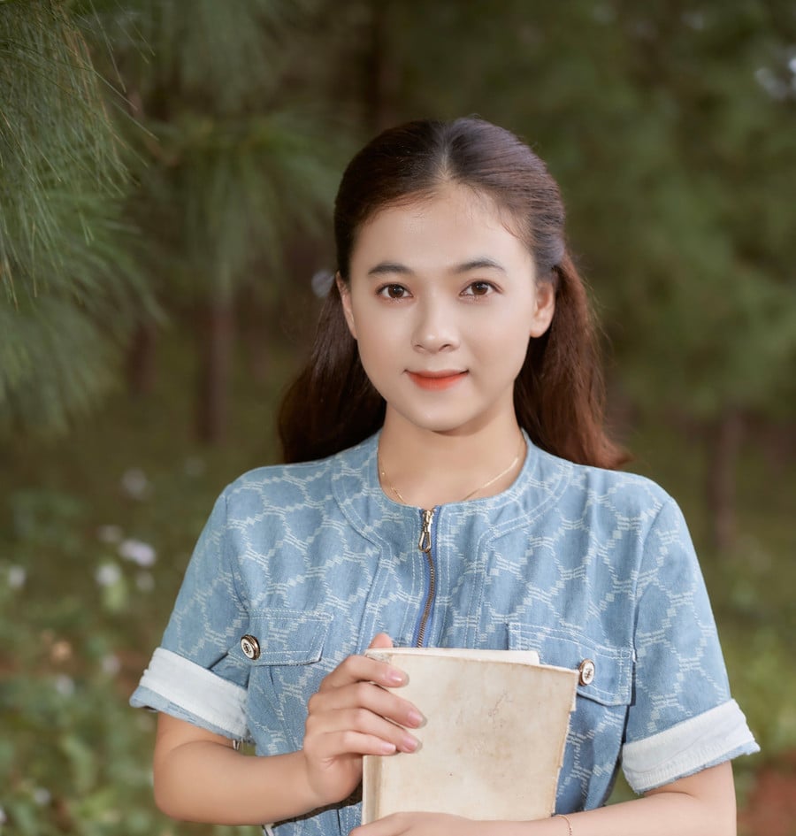 chi-lu-hong.jpg