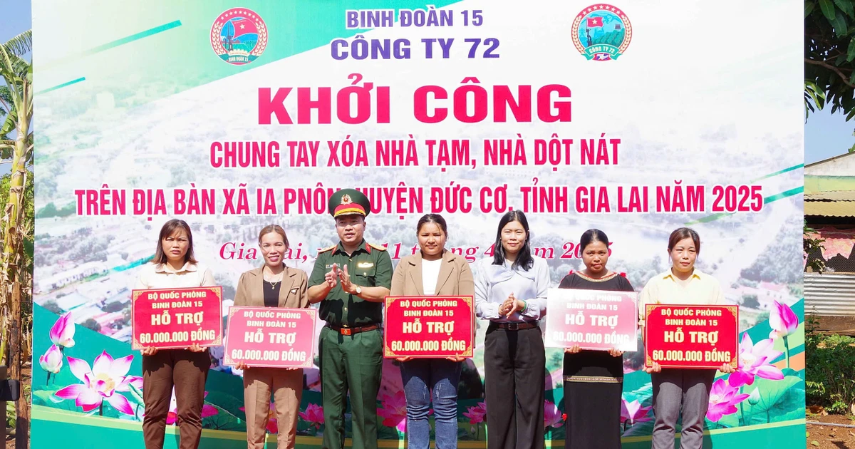 Binh đoàn 15 xây dựng thế trận lòng dân trên biên giới