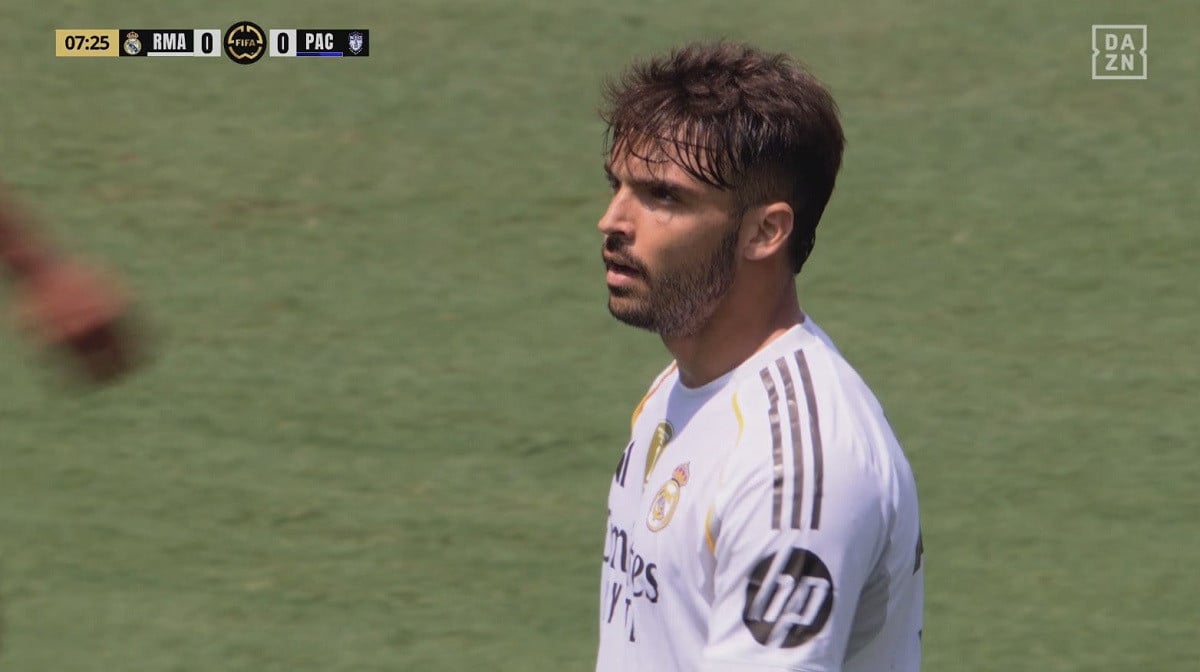Raul Asensio=DAZN.jpg