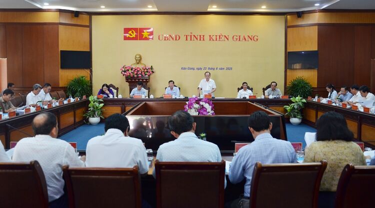 Rà soát việc bố trí trụ sở làm việc, phương tiện đi lại, chỗ ở của hệ thống các cơ quan Đảng, chính quyền, đoàn thể thuộc diện sáp nhập