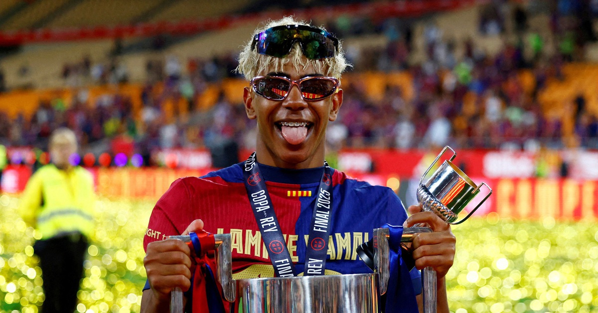 Làng bóng đá lo Yamal sinh hư khi 'cặp kè' Neymar