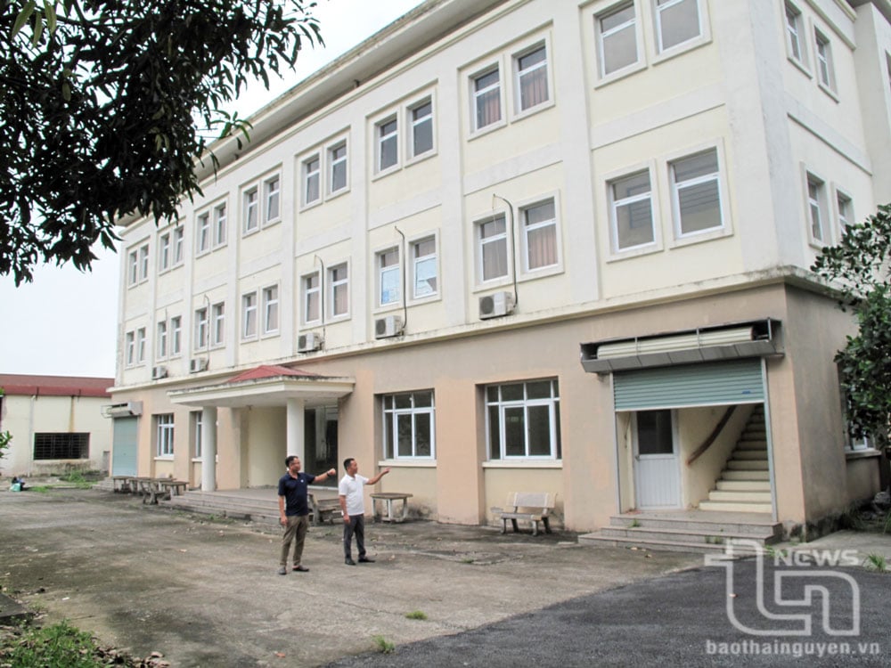 Khu nhà ký túc xá của Hội Nông dân tỉnh có 28 phòng (2 người/phòng) còn khá mới, đáp ứng 1 phần nhu cầu chỗ ở của cán bộ khi chuyển từ Bắc Kạn về trung tâm hành chính mới của tỉnh công tác.