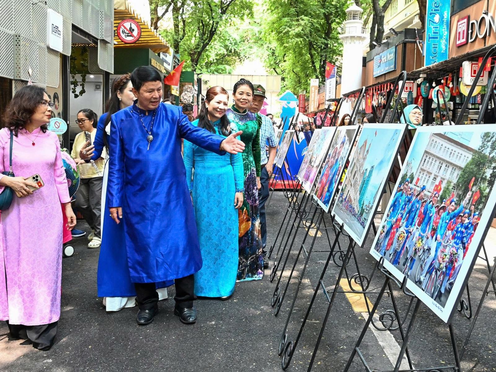 TP Hồ Chí Minh: Khai thác tiềm năng áo dài trong phát triển sản phẩm du lịch - Ảnh 3.