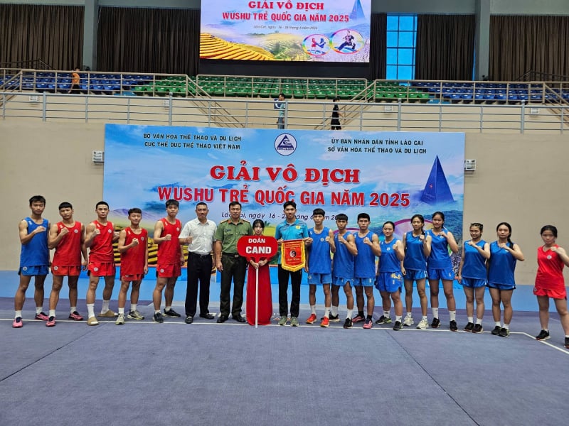 Đội tuyển Wushu Công an nhân dân đứng thứ 3 toàn đoàn nội dung Tán thủ trong giải vô địch Wushu trẻ quốc gia năm 2025 -0