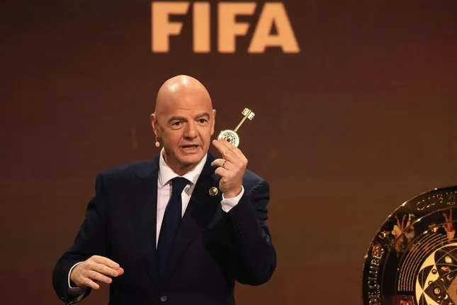 Đáp trả chỉ trích, Chủ tịch FIFA cho biết lý do Club World Cup lại ra đời ảnh 1