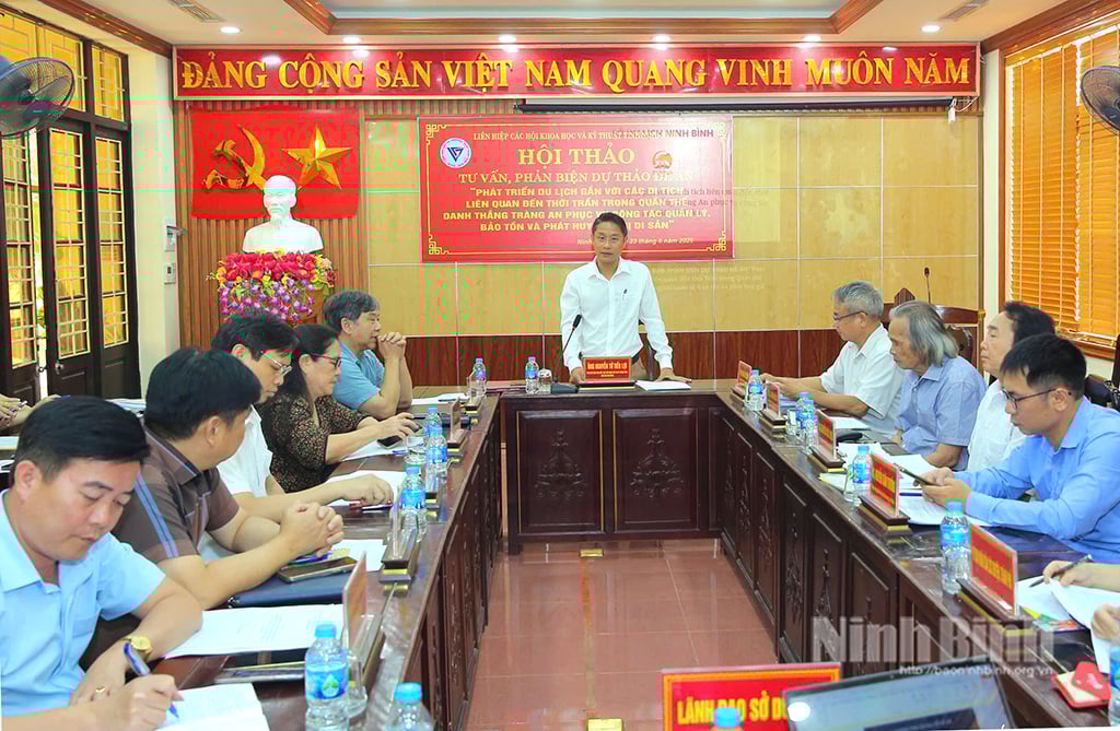 Quang cảnh hội thảo tư vấn phản biện.