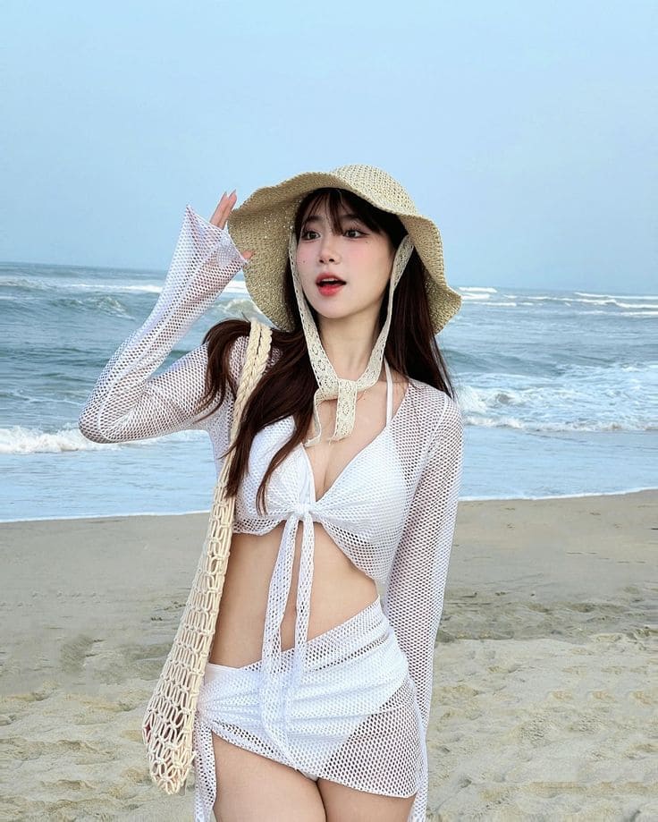 Gợi ý những mẫu thời trang đi biển quyến rũ, nhất định tham khảo lựa chọn trong mùa hè 2025- Ảnh 2.