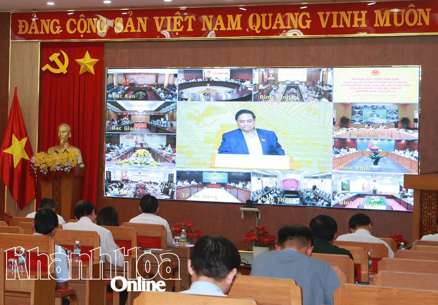 Quang cảnh hội nghị tại điểm cầu Khánh Hoà