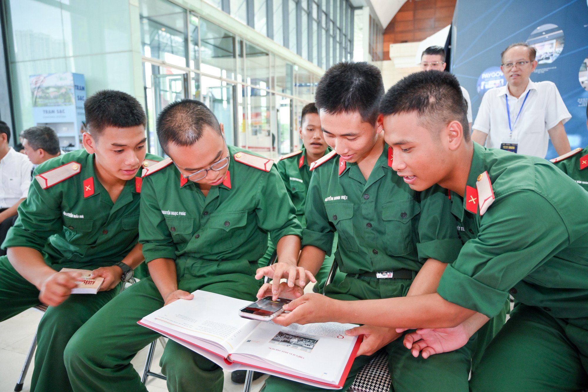 hoi-bao-3533.jpg