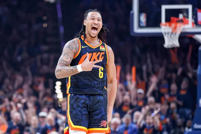 Ngôi sao gốc Việt làm nên lịch sử với chức vô địch NBA ảnh 2