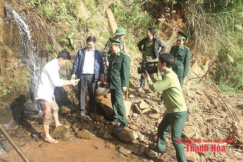 ជីវិតតាមព្រំដែន តាមរយៈកញ្ចក់ការពារព្រំដែន