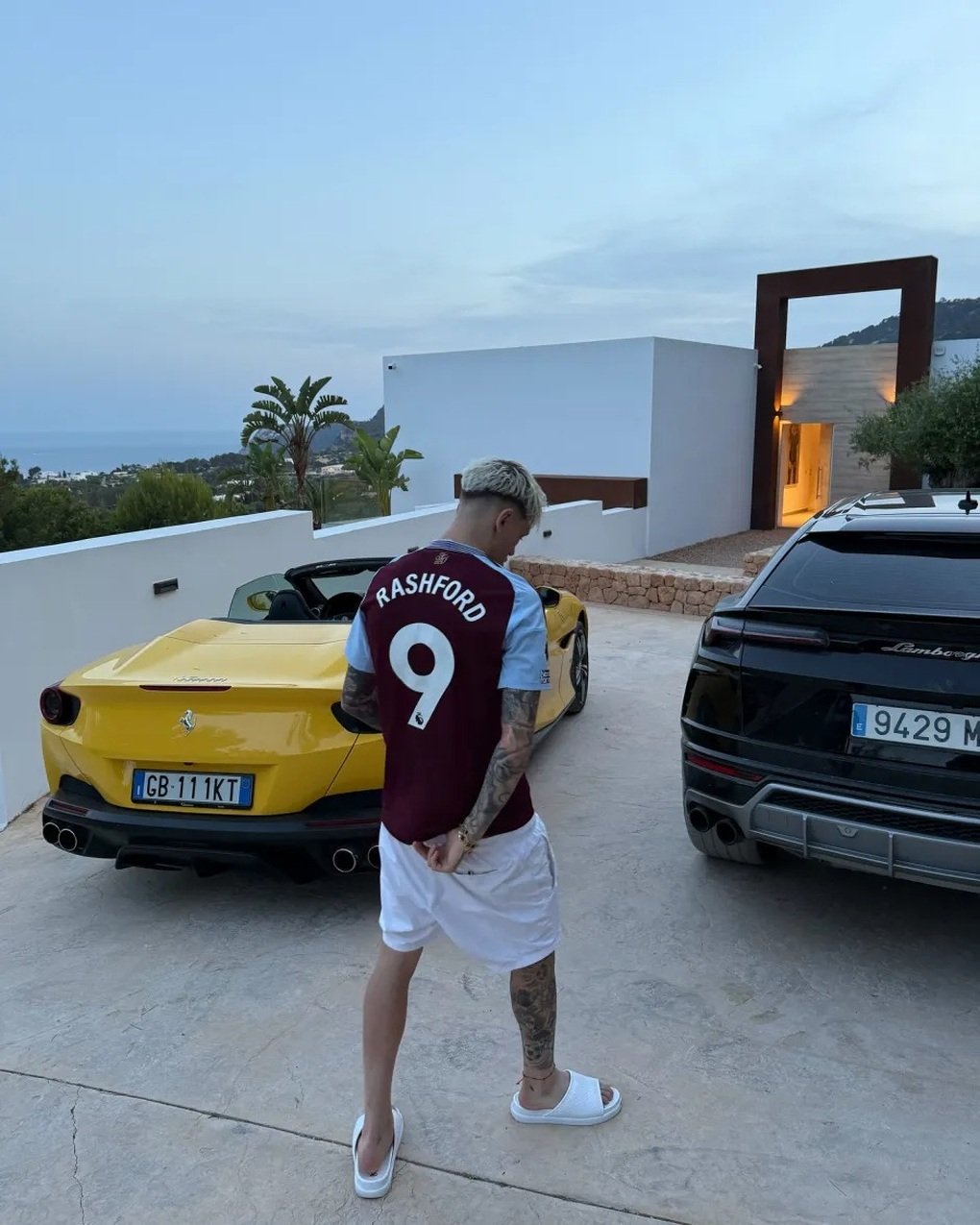 Garnacho có hành động bất ngờ, CĐV Man Utd phản ứng dữ dội - 1