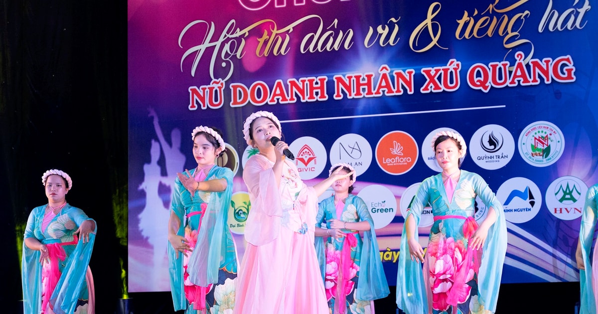 Sôi nổi Hội thi dân vũ và tiếng hát nữ doanh nhân xứ Quảng