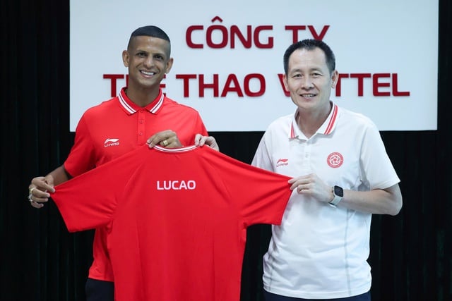 Thể Công Viettel chiêu mộ vua phá lưới V-League: HLV Popov có 'súng máy' đáng gờm mang tên Lucao- Ảnh 1.