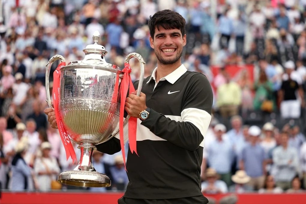 Djokovic tụt xuống vị trí thứ 6 thế giới, đối diện khó khăn ở Wimbledon - 2